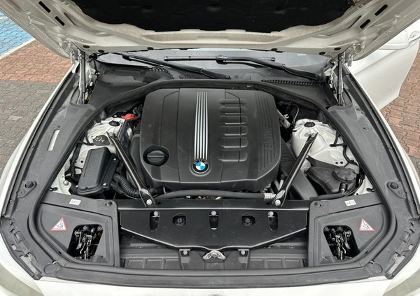 BMW Seria 5 cena 49000 przebieg: 285000, rok produkcji 2011 z Tychy małe 79